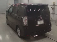 Toyota VOXY лот № 30668 оценка 3.5  с аукциона в Японии 5
