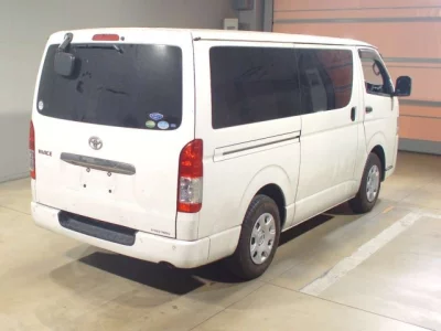 Toyota HIACE VAN  с аукциона в Японии