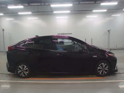 Toyota PRIUS PHV