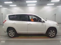 Toyota VANGUARD лот № 30706 оценка R  с аукциона в Японии 2