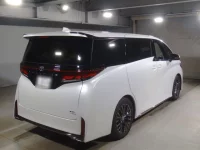 Toyota VELLFIRE лот № 2303 оценка 5  с аукциона в Японии 1