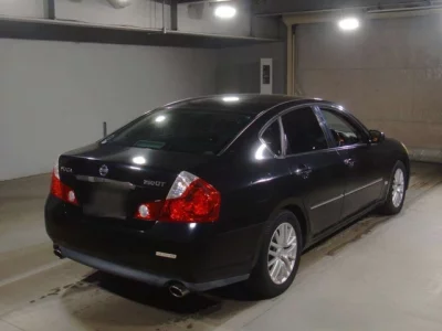 Nissan FUGA  с аукциона в Японии