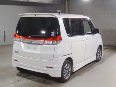 Mitsubishi DELICA D2
