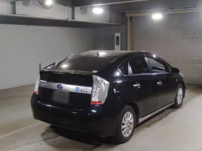 Toyota PRIUS PHV  с аукциона в Японии