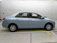 Toyota BELTA лот № 10004 оценка 3  с аукциона в Японии 2