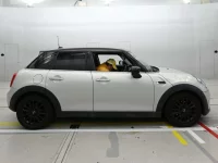 BMW MINI лот № 38002 оценка 5  с аукциона в Японии 2
