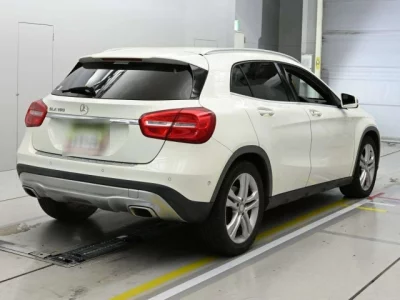 Mercedes-Benz GLA CLASS