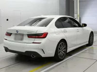 BMW 3-Series лот № 38023 оценка 5  с аукциона в Японии 1