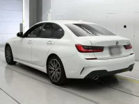 BMW 3-Series лот № 38023 оценка 5  с аукциона в Японии 5