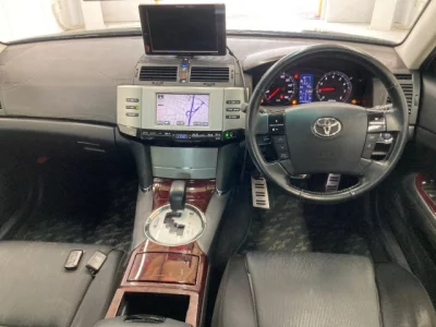 Toyota MARK X  с аукциона в Японии