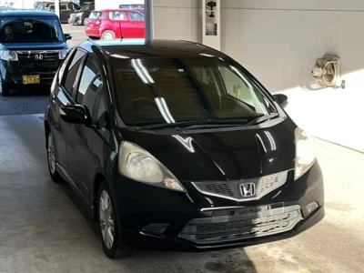Honda FIT  с аукциона в Японии