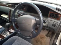 Toyota CROWN лот № 10045 оценка 3.5  с аукциона в Японии 8