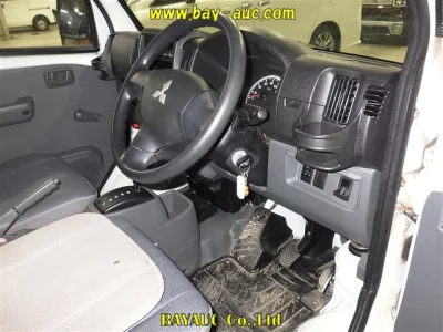 Mitsubishi MINICAB VAN