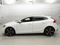 Volvo V40 лот № 38049 оценка 4  с аукциона в Японии 3