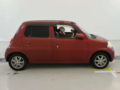 Daihatsu Esse