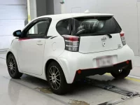 Toyota IQ лот № 10059 оценка 4  с аукциона в Японии 5