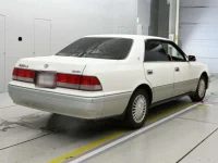 Toyota CROWN лот № 10060 оценка 3.5  с аукциона в Японии 1