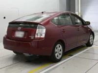 Toyota Prius лот № 10063 оценка R  с аукциона в Японии 1