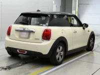 BMW MINI лот № 38060 оценка 4  с аукциона в Японии 1