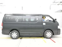 Toyota HIACE лот № 33047 оценка 4.5  с аукциона в Японии 2