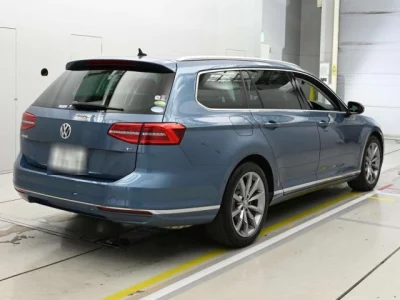 Volkswagen PASSAT VARIANT