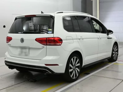 Volkswagen GOLF TOURAN