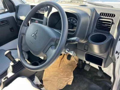 Mitsubishi MINICAB TRUCK