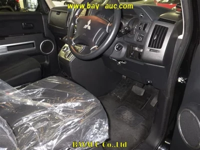 Mitsubishi DELICA D5