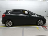 BMW 2-Series лот № 38089 оценка 4  с аукциона в Японии 2