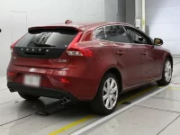 Volvo V40 лот № 38096 оценка 3.5  с аукциона в Японии 1