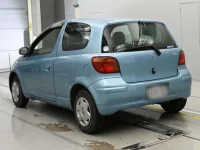 Toyota VITZ лот № 10105 оценка 3.5  с аукциона в Японии 5