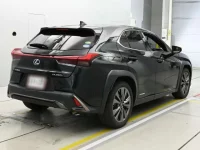 Lexus UX лот № 36083 оценка 5  с аукциона в Японии 1