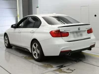 BMW 3-Series лот № 38101 оценка R  с аукциона в Японии 5
