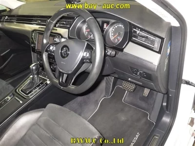 Volkswagen PASSAT VARIANT