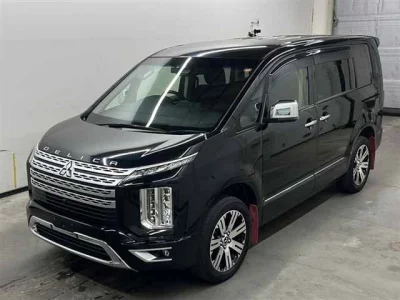 Mitsubishi DELICA D5