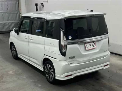 Mitsubishi DELICA D2