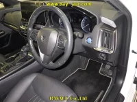 Toyota CROWN лот № 60042 оценка 5  с аукциона в Японии 2