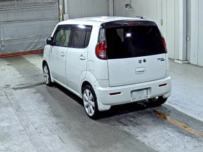 Suzuki MRWAGON