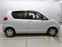 Toyota PORTE лот № 10161 оценка 3.5  с аукциона в Японии 2
