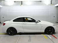 BMW 2-Series лот № 38148 оценка 4  с аукциона в Японии 2