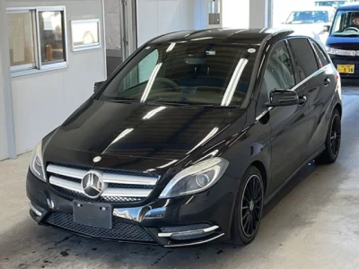 Mercedes-Benz B CLASS