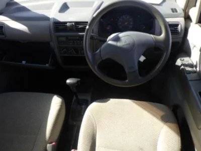 Mitsubishi TOPPO BJ  с аукциона в Японии