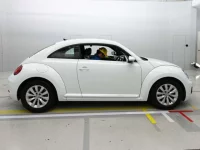 Volkswagen THE BEETLE лот № 38163 оценка 4  с аукциона в Японии 2