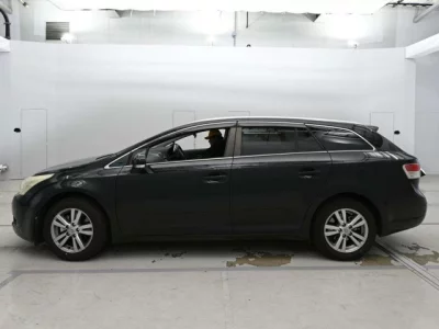 Toyota AVENSIS WAGON