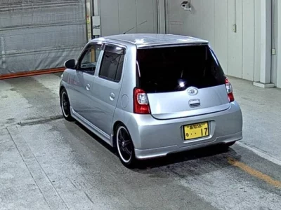 Daihatsu Esse