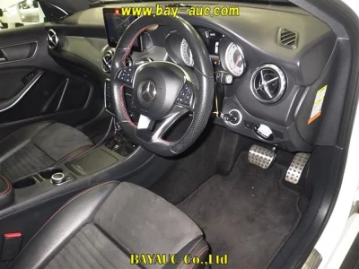 Mercedes-Benz GLA CLASS