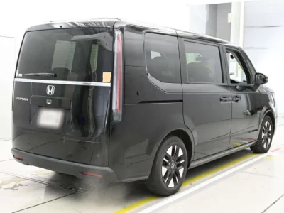 Honda STEP WAGON  с аукциона в Японии