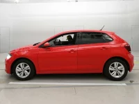 Volkswagen POLO лот № 38184 оценка 4.5  с аукциона в Японии 3