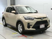 Toyota RAIZE лот № 30002 оценка 4  с аукциона в Японии 4