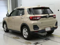 Toyota RAIZE лот № 30002 оценка 4  с аукциона в Японии 5